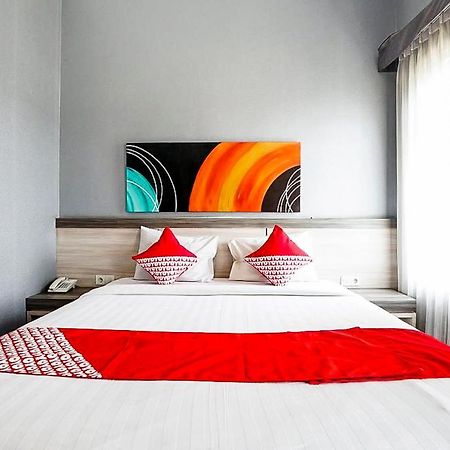 Oyo 289 Hotel Dalwa Syariah Pasuruan Esterno foto