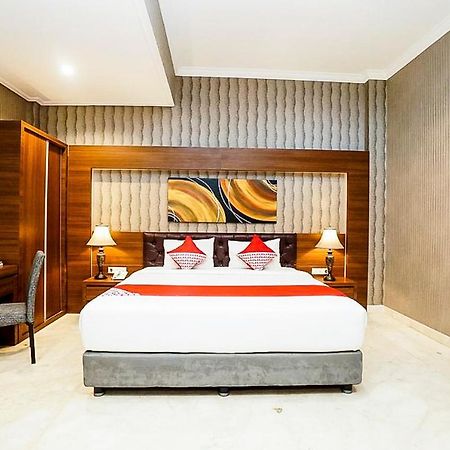 Oyo 289 Hotel Dalwa Syariah Pasuruan Esterno foto
