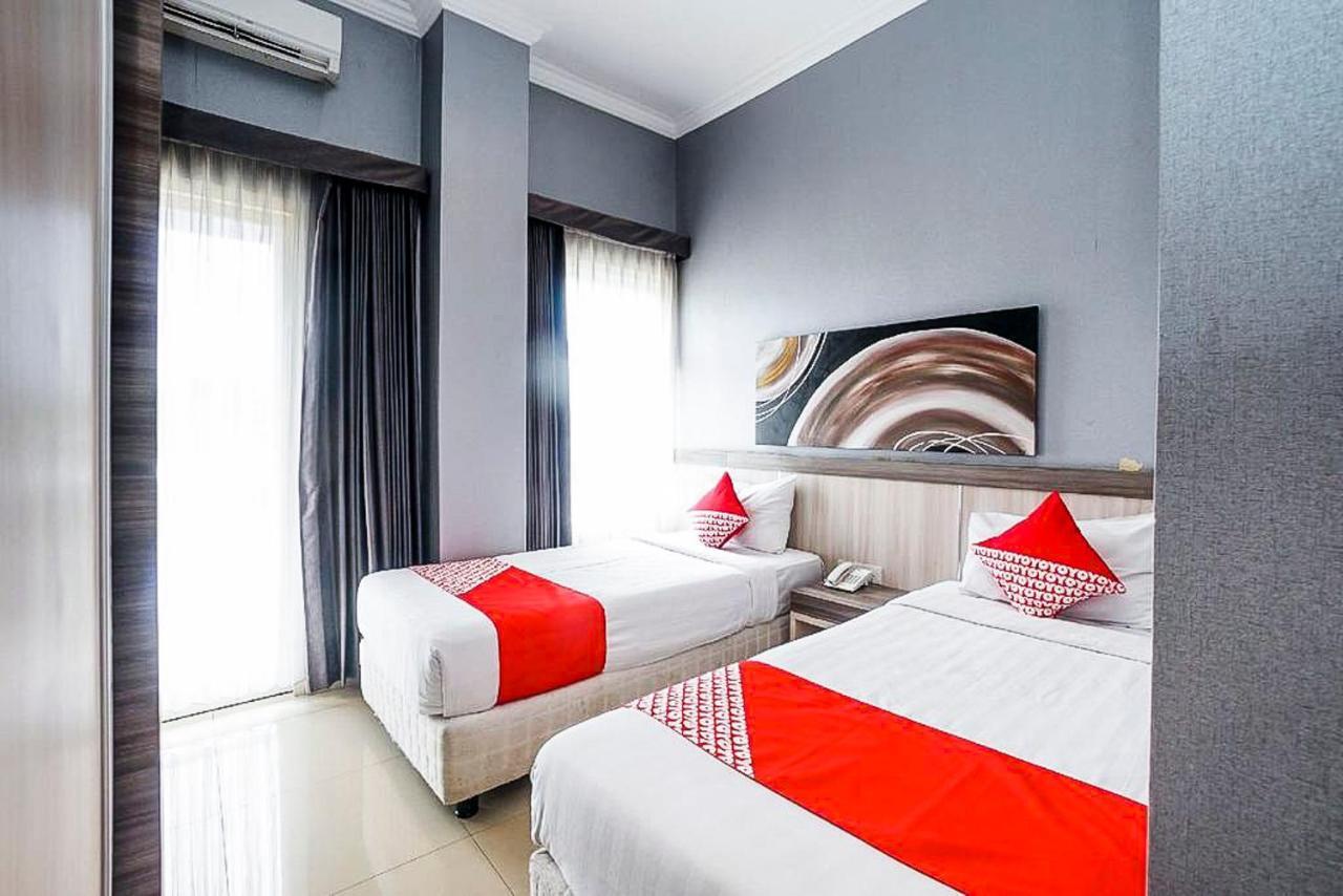 Oyo 289 Hotel Dalwa Syariah Pasuruan Esterno foto