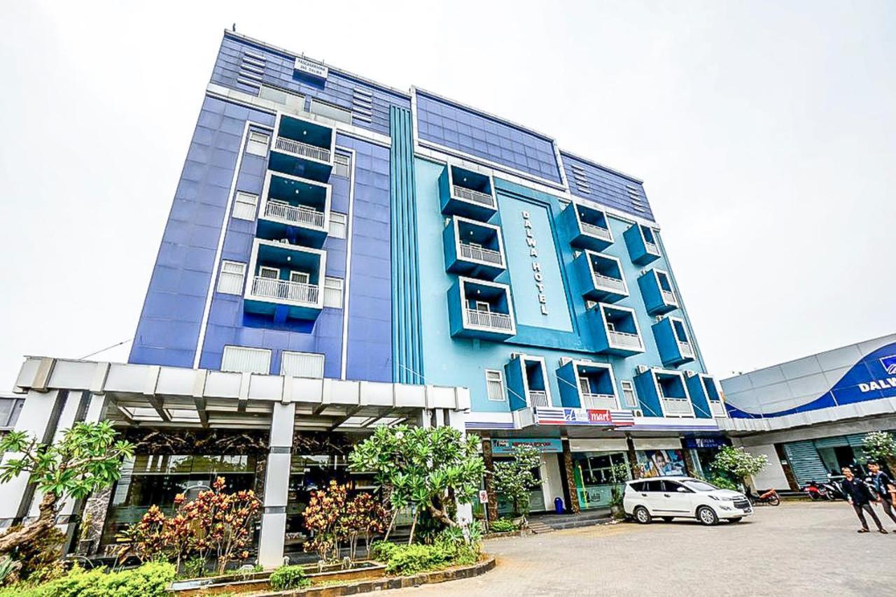 Oyo 289 Hotel Dalwa Syariah Pasuruan Esterno foto